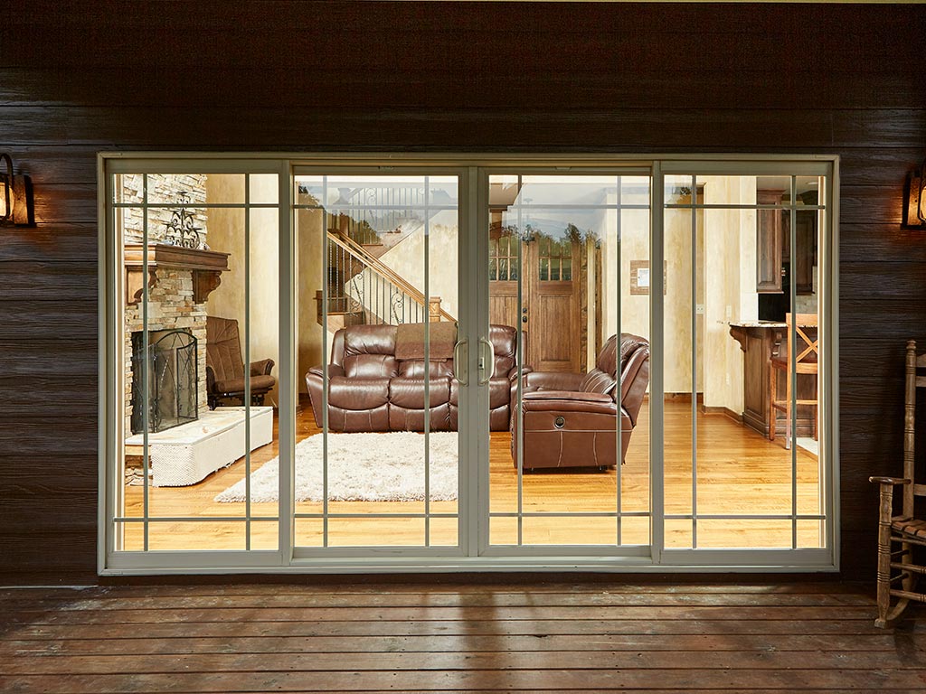 Ngăn các phòng trong căn nhà bằng thiết kế cửa nhôm là lựa chọn lý tưởng cho căn phòng bạn